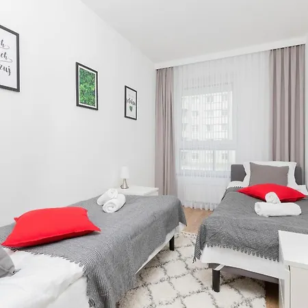 Navalis With Parking In By Renters Apartament Gdynia