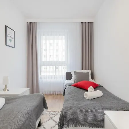 Navalis With Parking In By Renters Apartament *