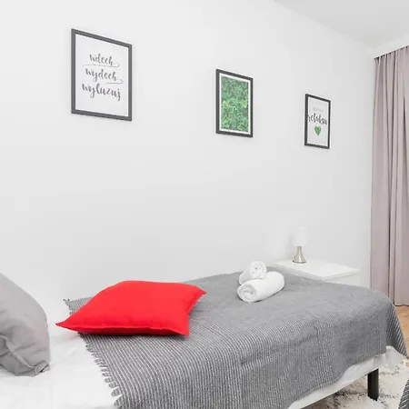 Navalis With Parking In By Renters Gdynia