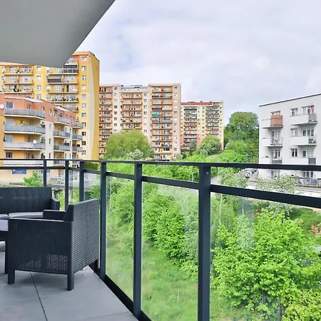 Navalis With Parking In By Renters Apartamento Gdynia