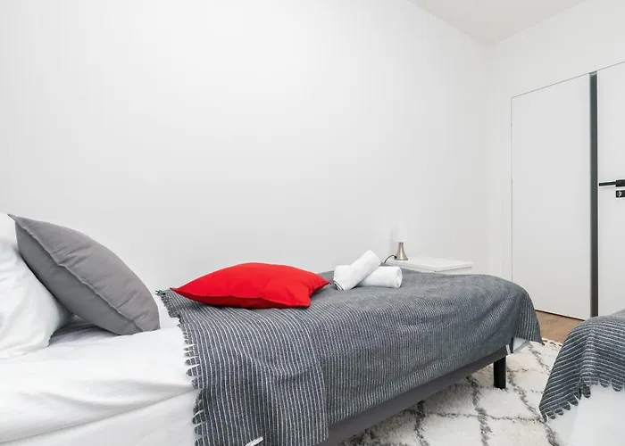 Navalis By Renters Apartment *